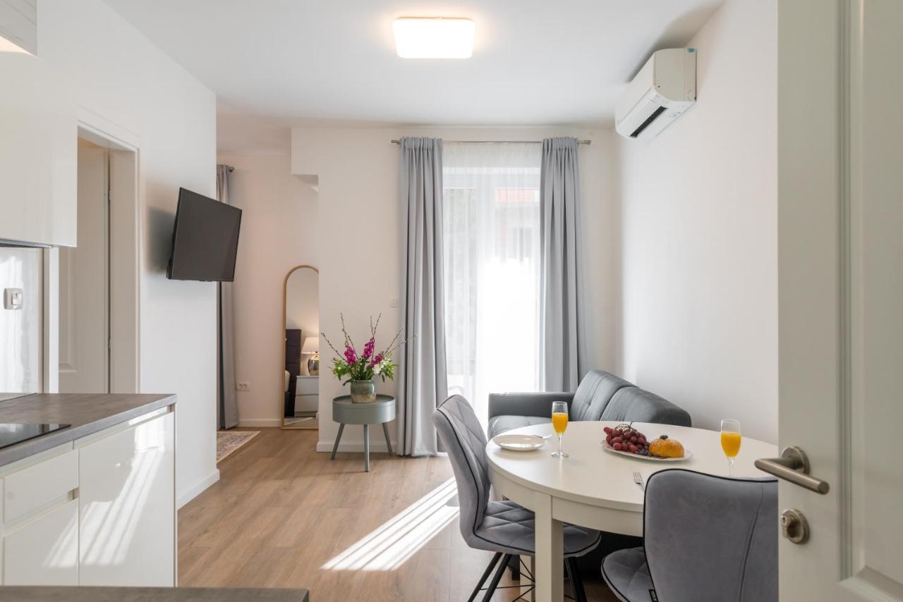 Capital Apartments And Rooms Split Ngoại thất bức ảnh